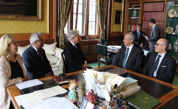 Les Tunisiens ont-ils convaincu Londres de lever 