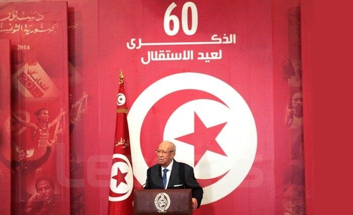 موكب الاحتفال بذكرى الاستقلال بالصور