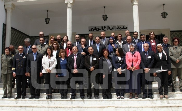 اختتام الدورة الاستثنائية بمعهد الدفاع الوطني لفائدة رؤساء تحرير وسائل الإعلام الوطنية (ألبوم صور)