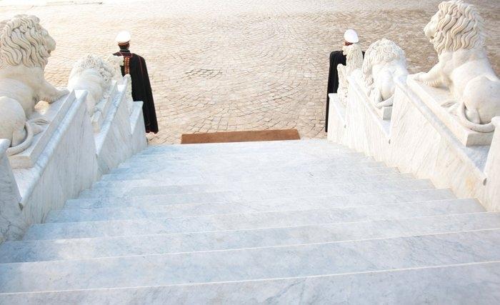 عدم دستورية إحالة مشروع قانون البنوك والمؤسسات الماليّة إلى البرلمان 