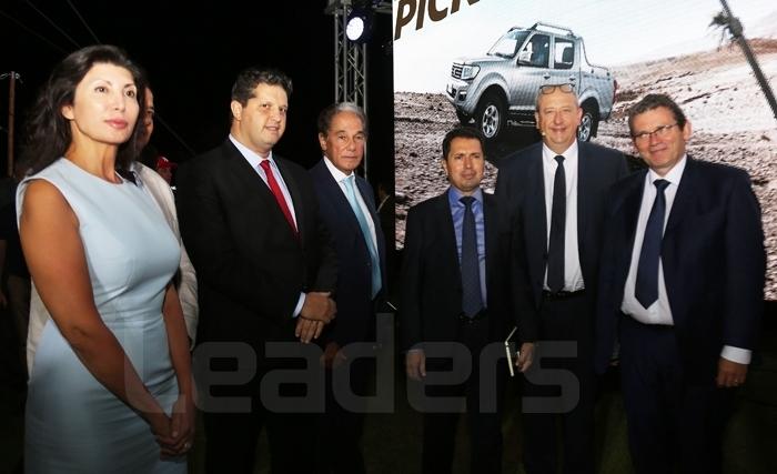  La 404 bâchée de retour, en Peugeot pick-up ultra-performant, sorti de chaîne en Tunisie