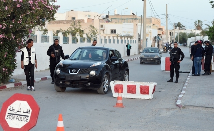 التمديد بشهر في حالة الطوارئ