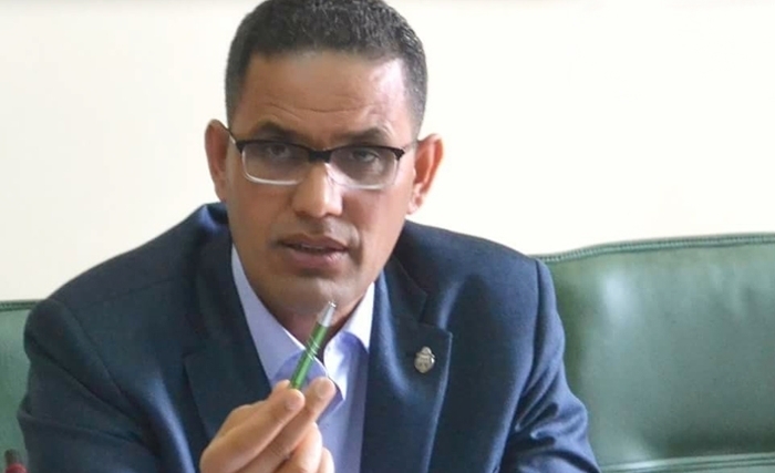 الناطق باسم نداء تونس يطالب المنسحبين من الائتلاف الحكومي بمغادرة الحكومة