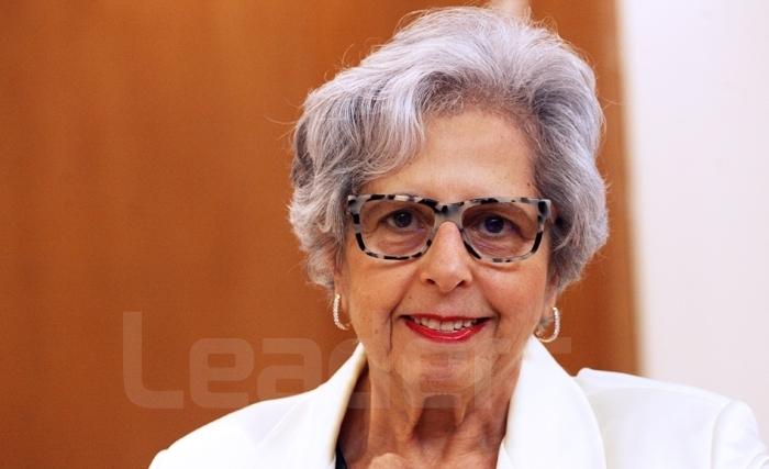 محاضرة للأستاذة رياض الشعبوني الزغل حول هجرة الكفاءات التونسية