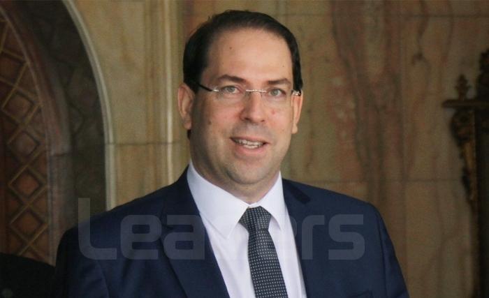 رئيس الحكومة يدعو الوزراء إلى الحصول على ترخيص مسبق منه لإجراء التعيينات في الوظائف المدنيّة العليا