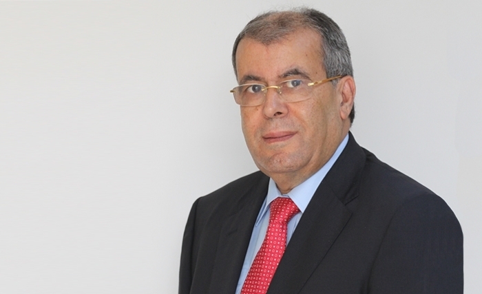  عبد الحفيظ الهرقام: الخـروج مـن دائـرة الأخـطار الــداهــمة 