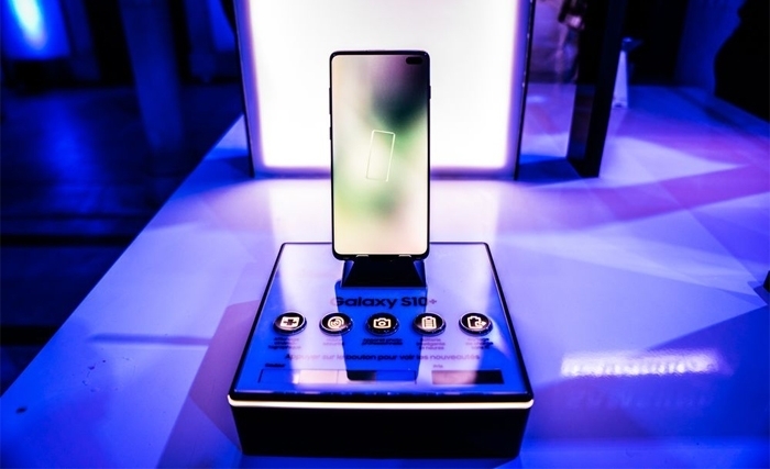 " سامسونغ " تطلق ثمرة 10 سنوات من الابتكارات التكنولوجية مجموعة "S10Galaxy"