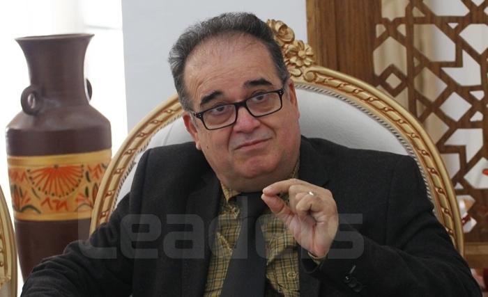 التمديد في سنّ التقاعد بسنتين والزيادة في مساهمات المشغّلين والأعوان 
