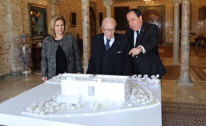 Pose de la première pierre du siège de l'Académie diplomatique