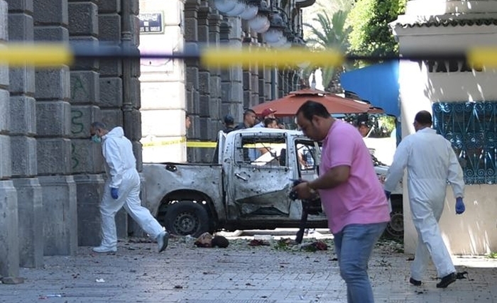 شخص يفجر نفسه بنهج شارل ديغول بالعاصمة