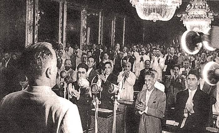 La République à 62 ans : les temps forts  de la séance de l'Assemblée constituante le 25 juillet 1957