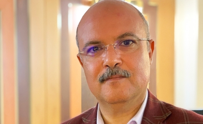 عامر بوعزة: إصلاح الإدارة أم إصلاح الإنسان؟