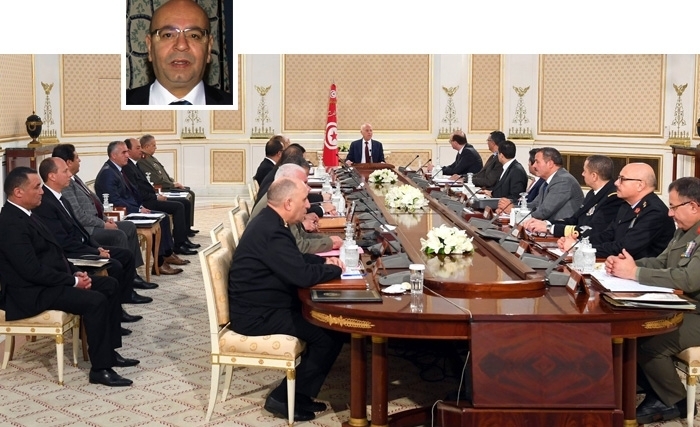 العميد محمّد فاضل محفوظ : المنظومة المؤسّساتية في تونس فـي مواجهة جائحة الكــورونـــا