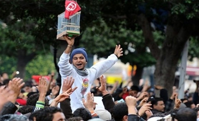 عبد اللطيف الفراتي : الايجابي والسلبي بعد 10 سنوات ثورة
