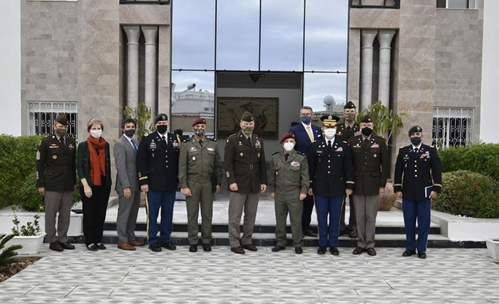 Le chef d’État-major de l’armée américaine C. McConville était en visite à Tunis