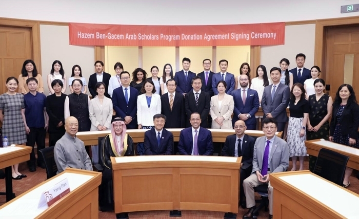 Une première bourse destinée aux étudiants arabes de l’université Tsinghua en Chine Une première bourse destinée aux étudiants arabes de l’université Tsinghua en Chine