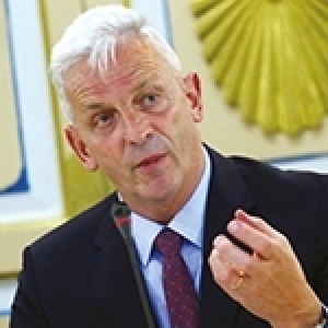 Le général François Lecointre, ancien chef d’état-major des armées, grand chancelier de la Légion d’honneur: Dissuader