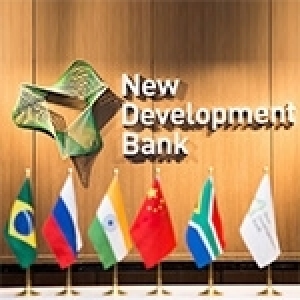 Elyes Ghariani - Rappel historique: L’affirmation progressive des BRICS sur la scène internationale (2001–2025)