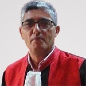 Qui est Oualid Gadhoum, Professeur à la Faculté de Droit de Sfax ?